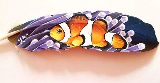 藝術(shù)源于生活:驚艷的彩繪羽毛!