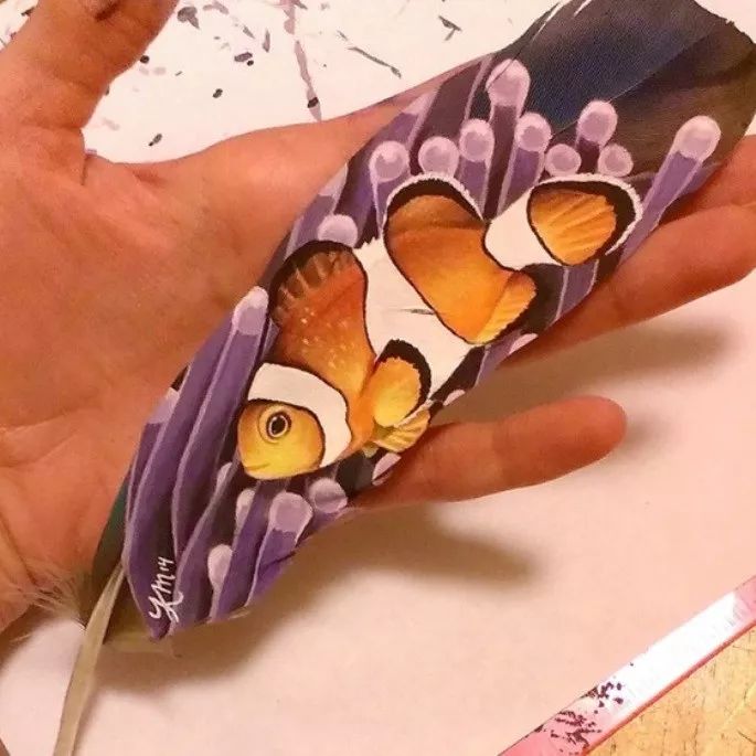 藝術源于生活：驚艷的彩繪羽毛!