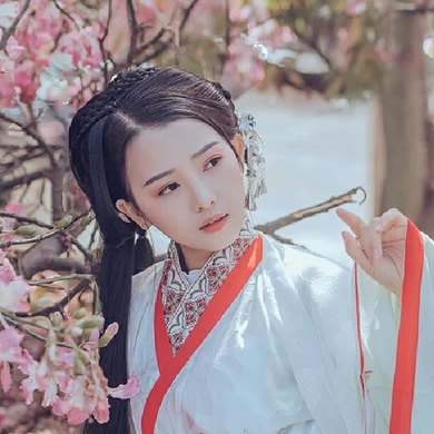 粉色木棉花少女頭像，唯美古風(fēng)真人頭像