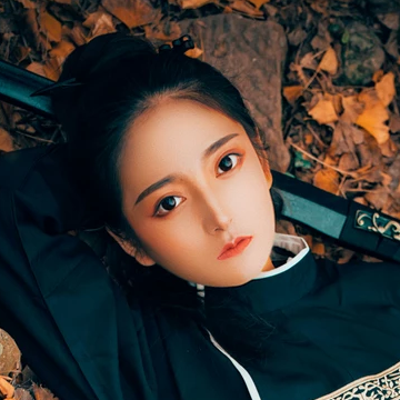 霸氣帶兵器俠客女生頭像，唯美古風(fēng)真人頭像