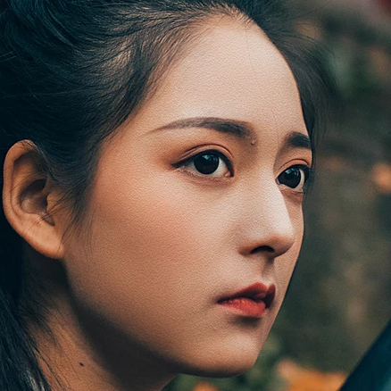 霸氣帶兵器俠客女生頭像，唯美古風(fēng)真人頭像