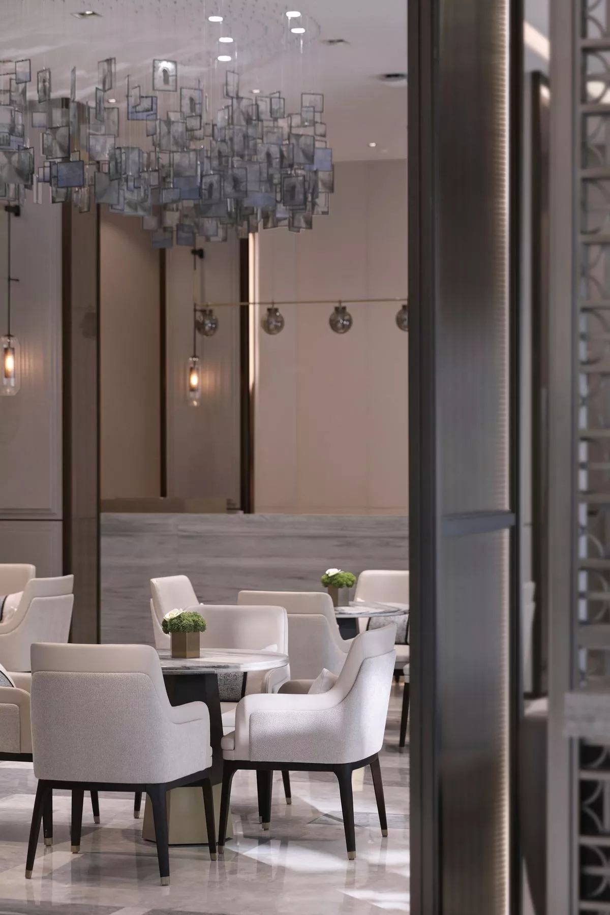 文人風(fēng)尚的新中式裝修設(shè)計：廣州融創(chuàng)御園