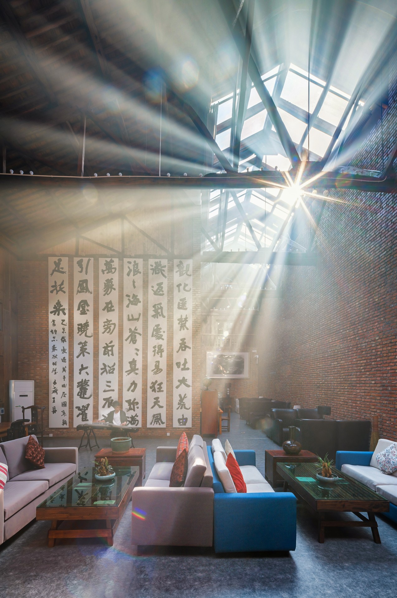 讓時(shí)光和經(jīng)歷變成一本書(shū)：中國(guó)首家圖書(shū)館民宿