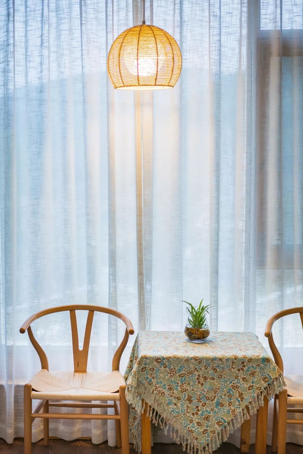 讓時(shí)光和經(jīng)歷變成一本書(shū)：中國(guó)首家圖書(shū)館民宿