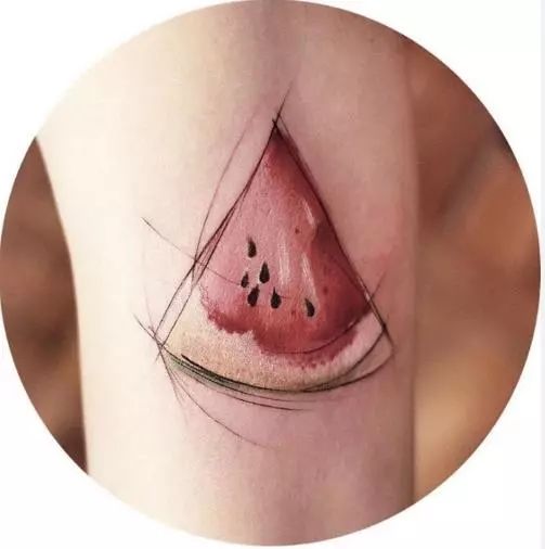 水墨人體彩繪藝術(shù)，傳統(tǒng)國(guó)畫與時(shí)尚刺青的融合