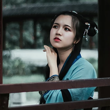 古典淡雅帶團(tuán)扇頭像，唯美古風(fēng)真人頭像