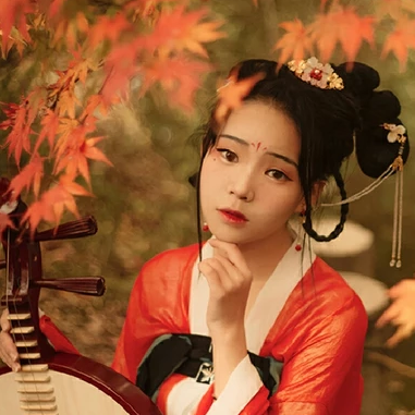 楓葉秋意文藝女生頭像，唯美古風(fēng)真人頭像