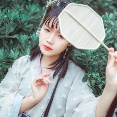 漢服情侶帶團(tuán)扇頭像，唯美古風(fēng)真人頭像