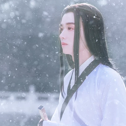 雪景翩翩公子帶折扇頭像，唯美古風(fēng)真人頭像