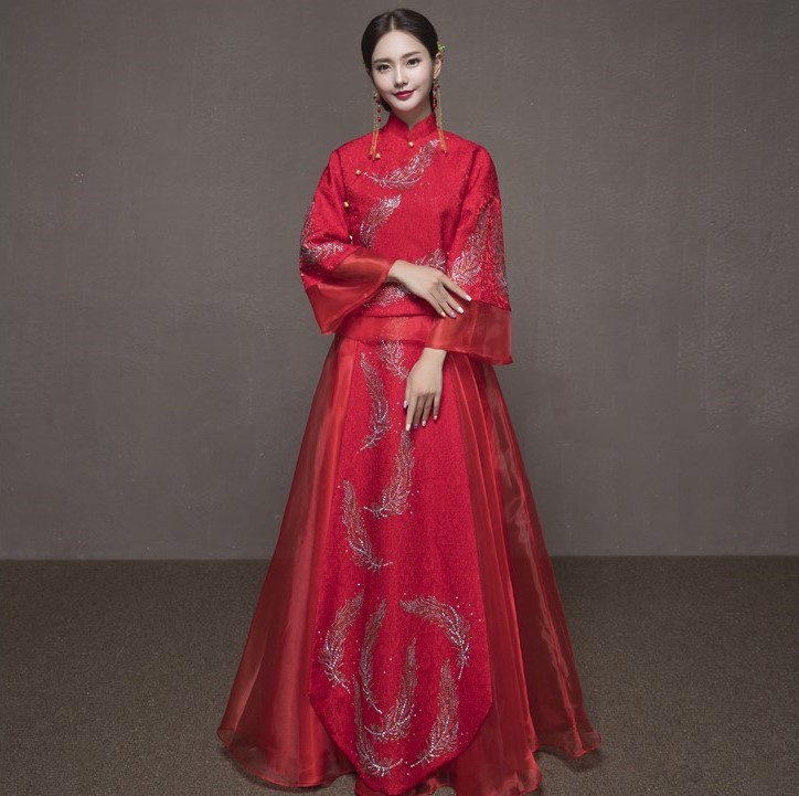 羽毛圖案新娘結(jié)婚禮服，簡約大氣中式禮服