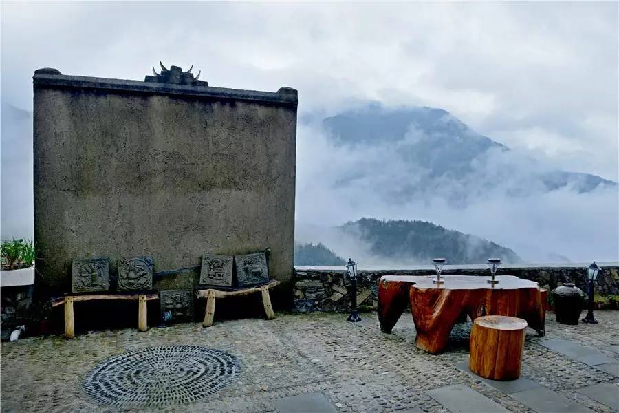 過(guò)云山居·長(zhǎng)丘田，躺在浴缸里摘朵云