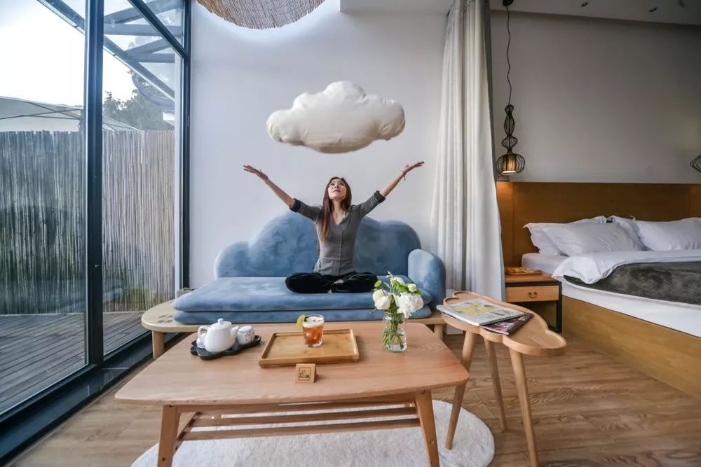 過(guò)云山居·長(zhǎng)丘田，躺在浴缸里摘朵云