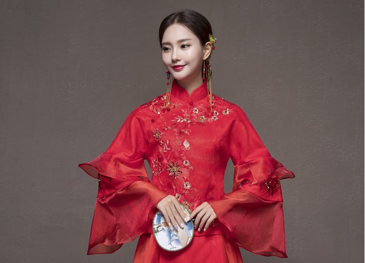 靈秀荷葉袖中式禮服，典雅韻味新娘禮服