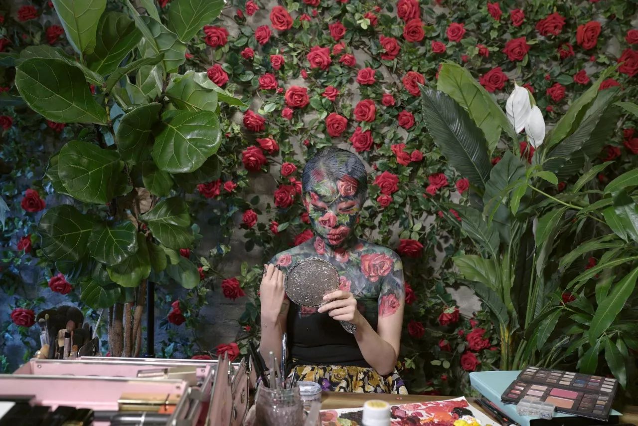 人體彩繪藝術(shù)：在皮膚上畫畫，美爆了!