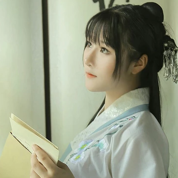 文藝復(fù)古風(fēng)漢服女生頭像，唯美古風(fēng)真人頭像