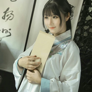 文藝復(fù)古風(fēng)漢服女生頭像，唯美古風(fēng)真人頭像