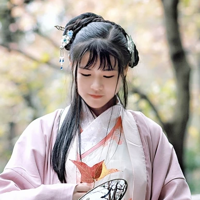 楓葉韻味女生頭像，唯美古風(fēng)真人頭像