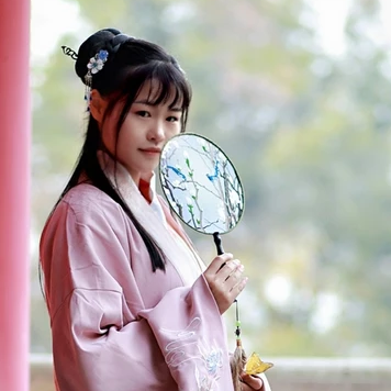 楓葉韻味女生頭像，唯美古風(fēng)真人頭像