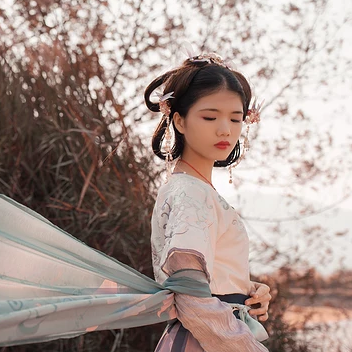 文藝小清新女生頭像，唯美古風(fēng)真人頭像