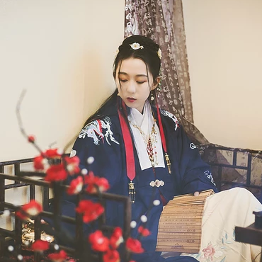 書香氣息女生頭像，唯美古風(fēng)真人頭像