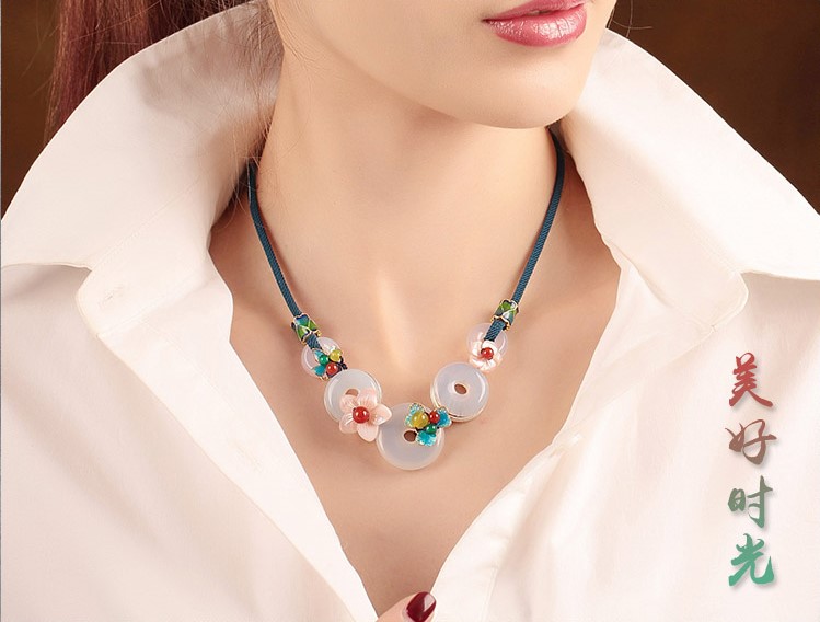 清麗秀雅平安扣小清新鎖骨鏈項鏈?zhǔn)罪? src="/wenxue/d/file/bigpic/190404/04/13-1P111113206.jpg" / data-HqsH="HjyRDI"><br / data-mEBE="CtKl9Q">
	<img alt=