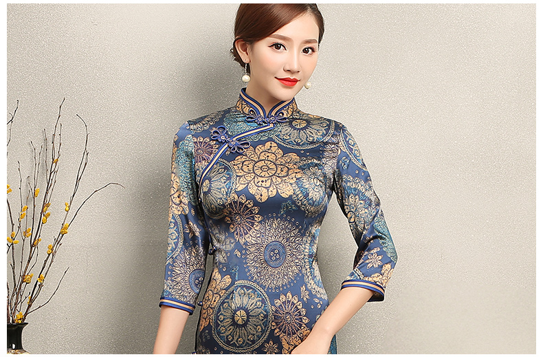 花若優(yōu)雅旗袍，圓形印花旗袍裙