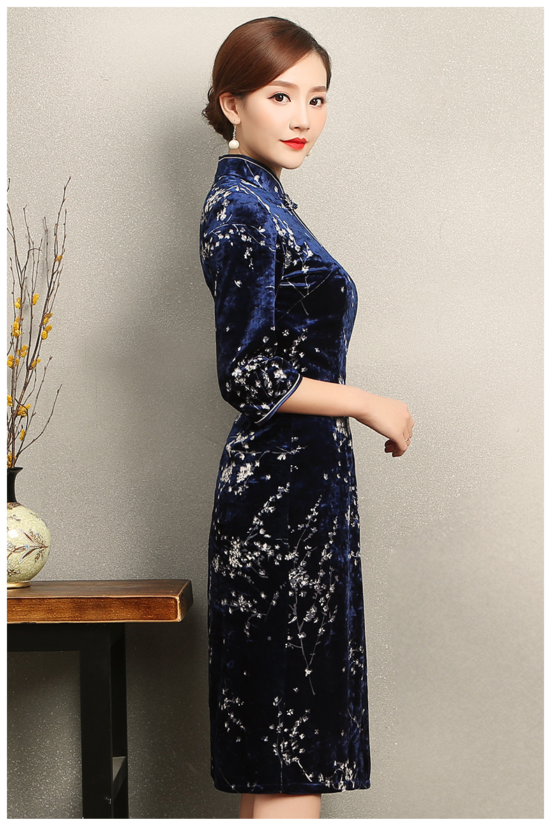 優(yōu)雅時尚梅蘭旗袍，復(fù)古絲絨印花旗袍裙