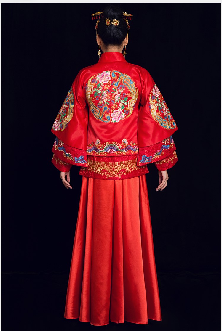 金玉良緣中式禮服，鳳穿牡丹新娘禮服