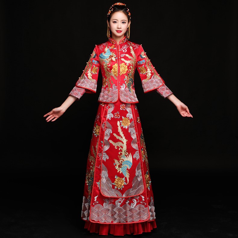 高貴華美中式禮服，秀禾龍鳳褂新娘禮服