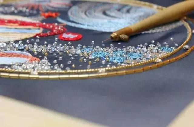 骨子里的刺繡藝術(shù)：用刺繡技藝把生活過成詩(shī)