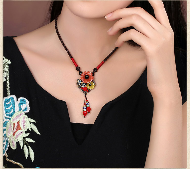 古銅紋理韻味首飾：民族風鎖骨鏈項鏈