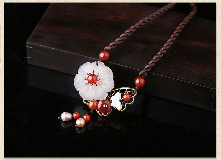 潔白的玉花吊墜古風鎖骨鏈項鏈