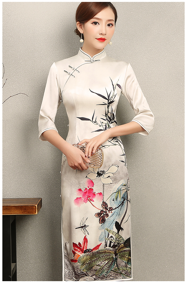 白色戀荷旗袍，素雅印花旗袍裙