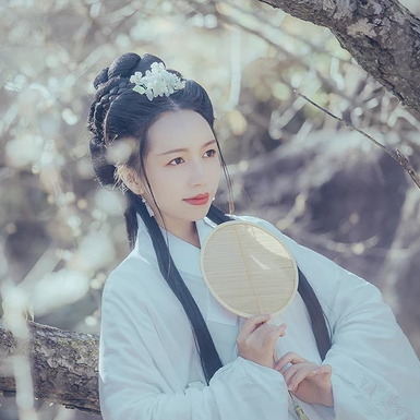 珠簾傘文藝女生頭像，唯美古風(fēng)真人頭像