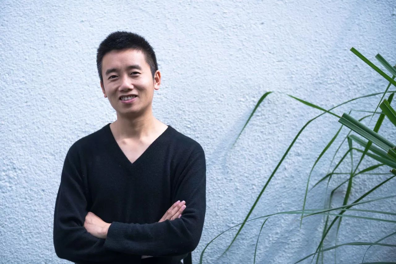 路之青城，在應(yīng)該努力的年紀(jì)留下精彩的痕跡！