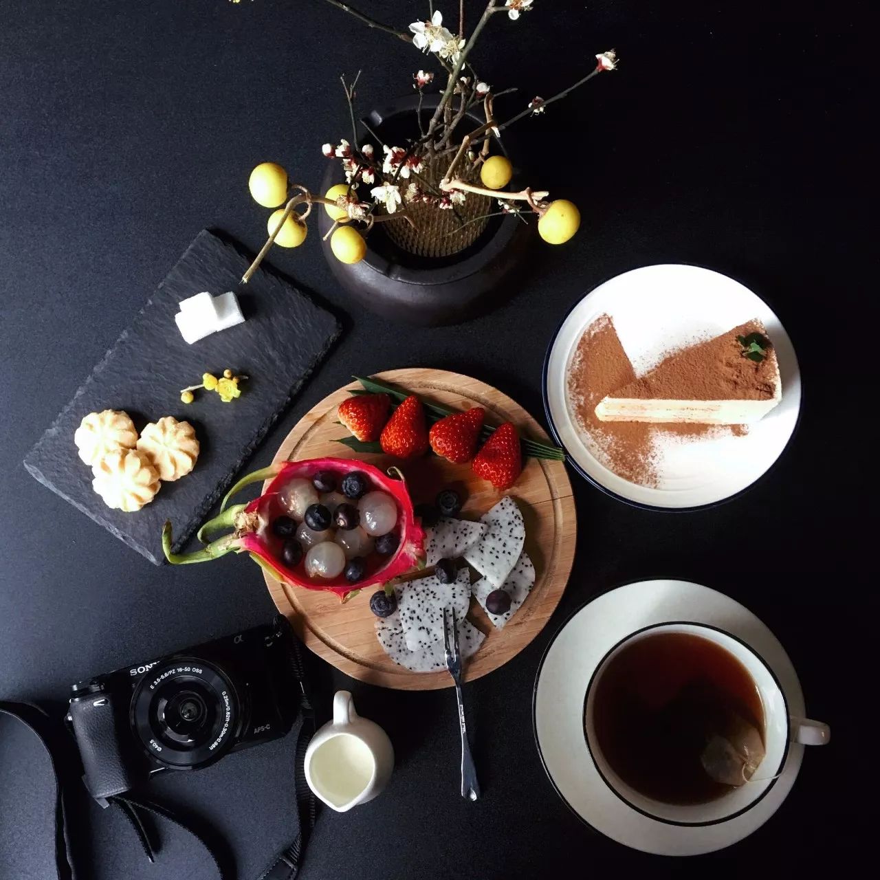 路之青城，在應(yīng)該努力的年紀(jì)留下精彩的痕跡！