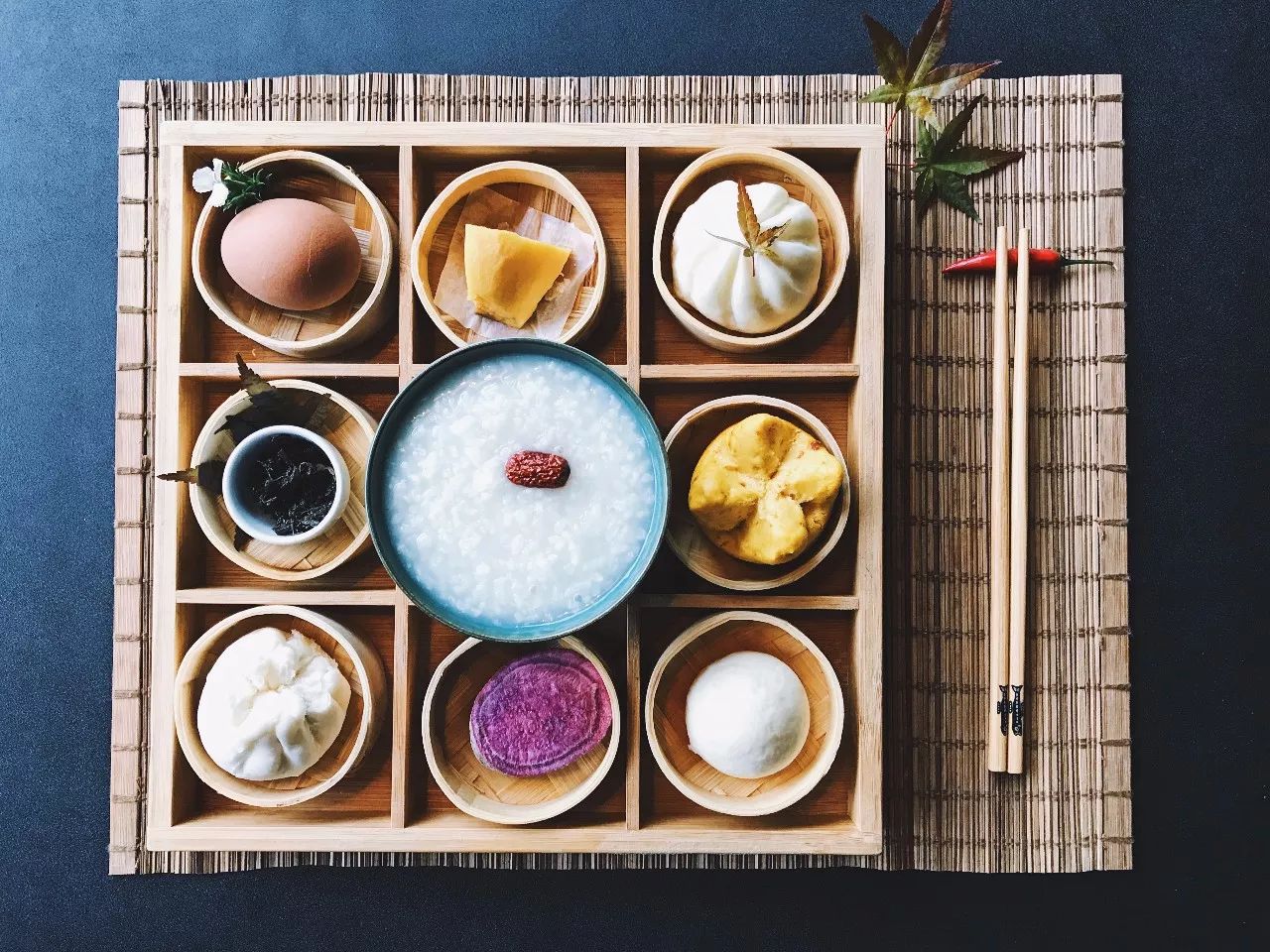 路之青城，在應(yīng)該努力的年紀(jì)留下精彩的痕跡！