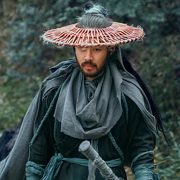 江湖英雄帶兵器男生頭像，唯美古風(fēng)真人頭像