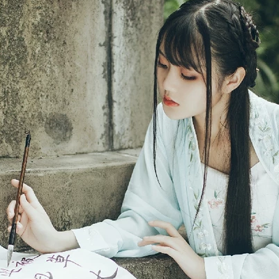 清新雅潔文藝女生頭像，唯美古風(fēng)真人頭像