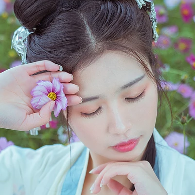 花開文藝女生頭像，唯美古風真人頭像