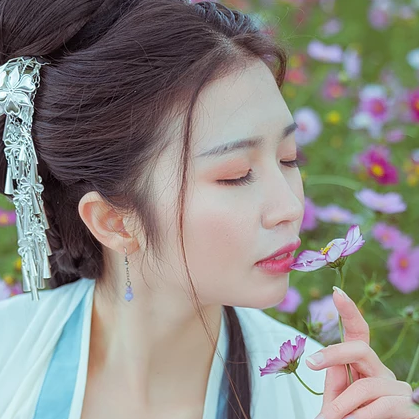 花開文藝女生頭像，唯美古風真人頭像