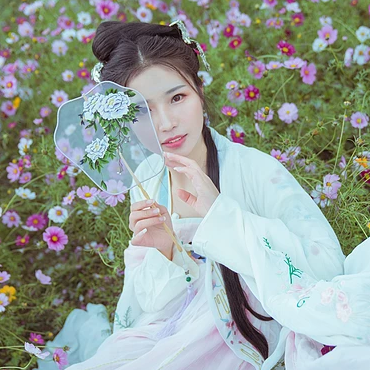 花開文藝女生頭像，唯美古風真人頭像