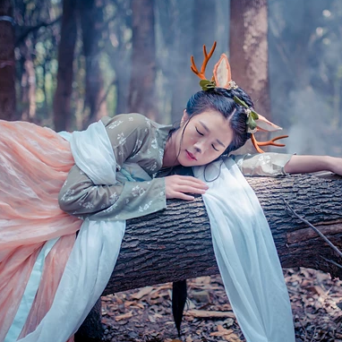 麋鹿精靈女生頭像，唯美古風真人頭像