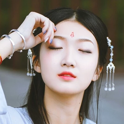 清新帶傘女生頭像，唯美古風(fēng)真人頭像