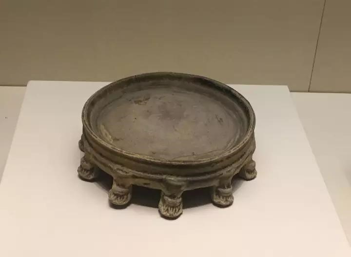 六朝青瓷：中國陶瓷史，一部青瓷史!