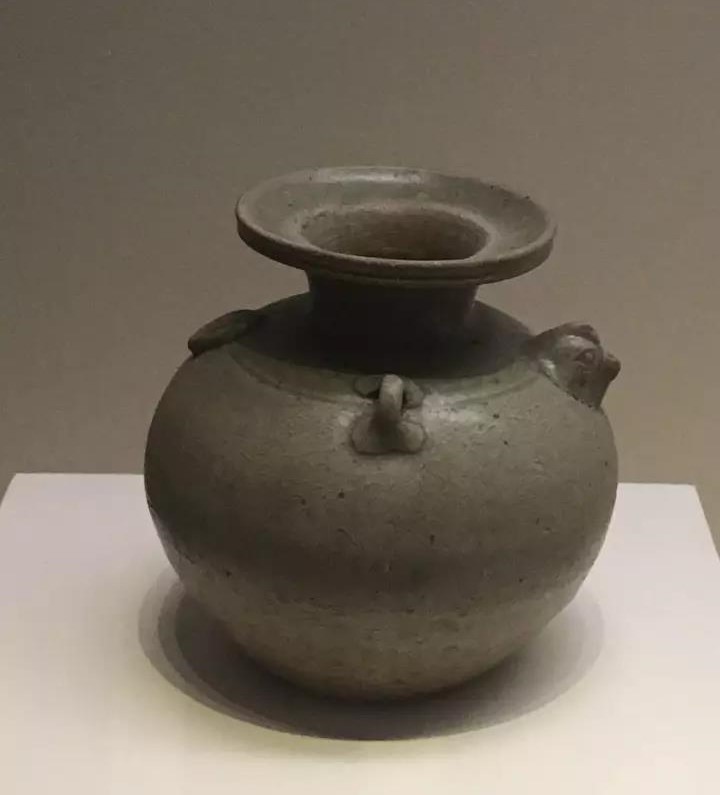 六朝青瓷：中國陶瓷史，一部青瓷史!