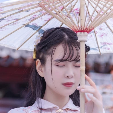 油紙傘下清新文藝女生頭像，唯美古風(fēng)真人頭像