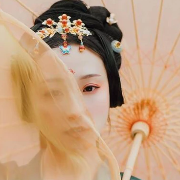 紅妝典雅帶傘團扇女生頭像，唯美古風(fēng)真人頭像