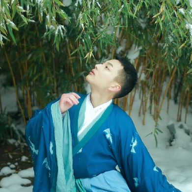 雪地禪意男生頭像，唯美古風真人頭像