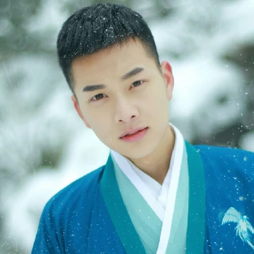 雪地禪意男生頭像，唯美古風真人頭像